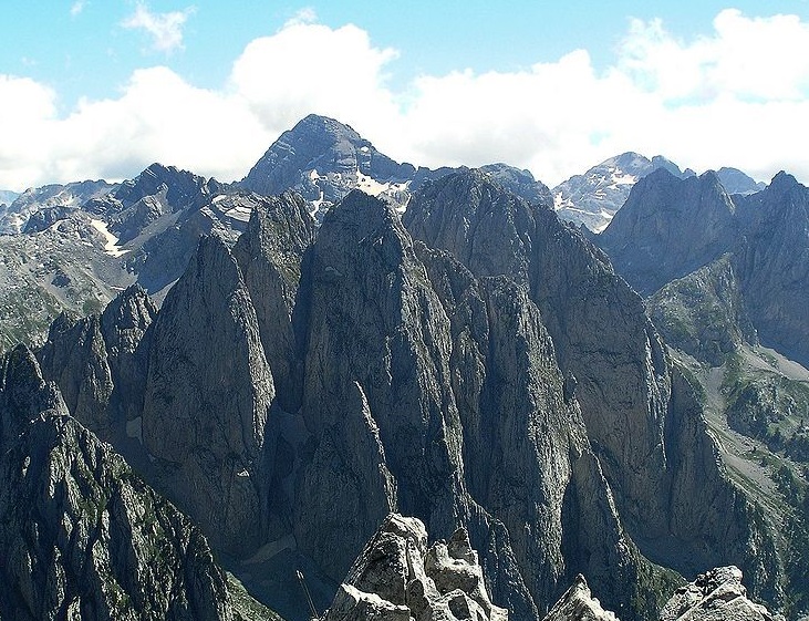 Zla Kolata aukščiausia Prokletje kalnų viršukalnė Juodkalnijoje